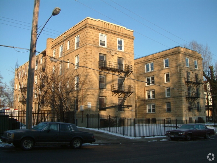 Harvey Avenue Apartments